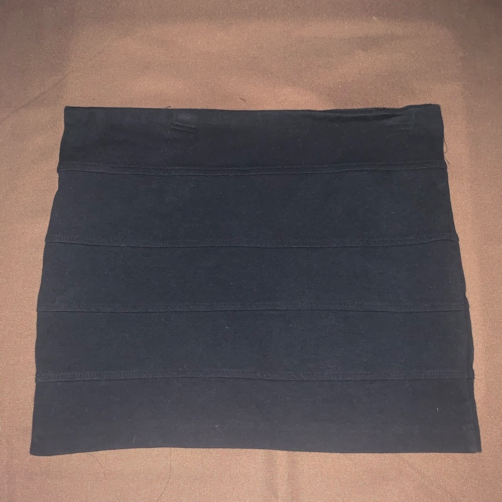 black pencil skirt